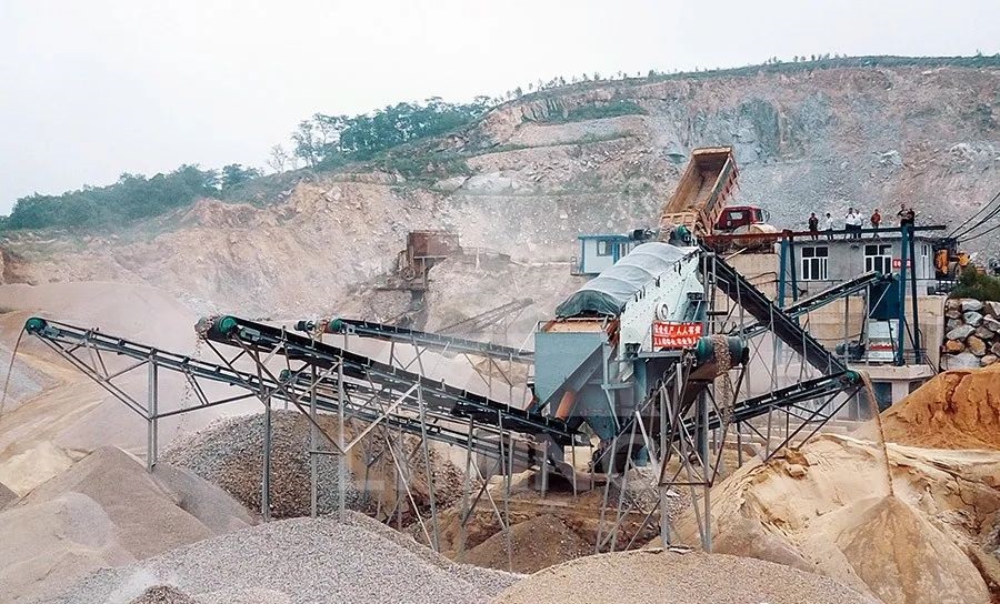 <b>石头磨成砂的机器用哪种？多少钱</b>