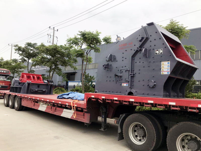 <b>买球比较靠谱破碎机设备发货回顾</b>